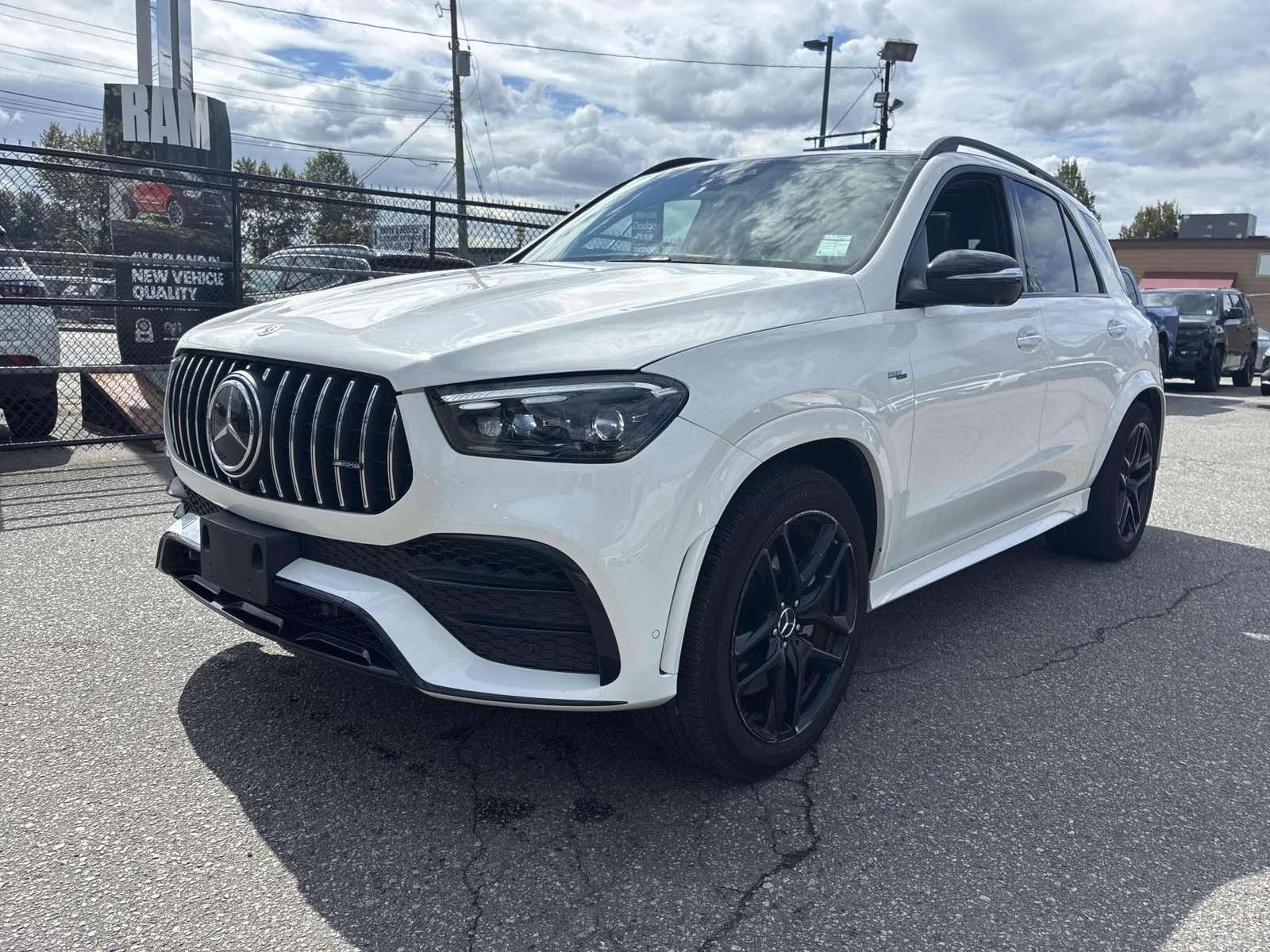 Mercedes-Benz GLE 53 4MATIC Burmester* Обдухване* 1 Собственик