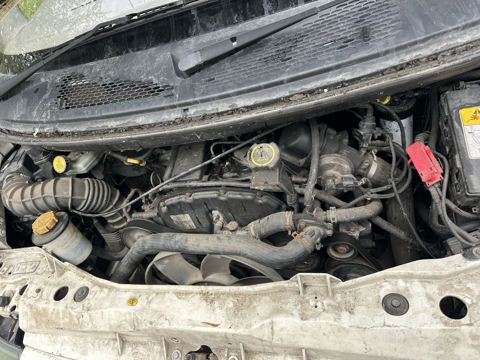Ford Transit 2.4 - изображение 10