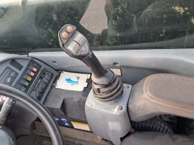 Обява за продажба на Телескопичен товарач New Holland LM 425 ~55 200 лв. - изображение 6