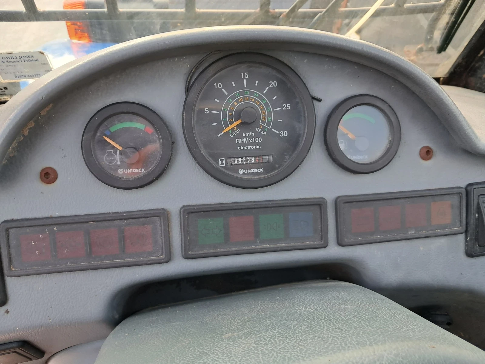 Телескопичен товарач New Holland LM 425 - изображение 8