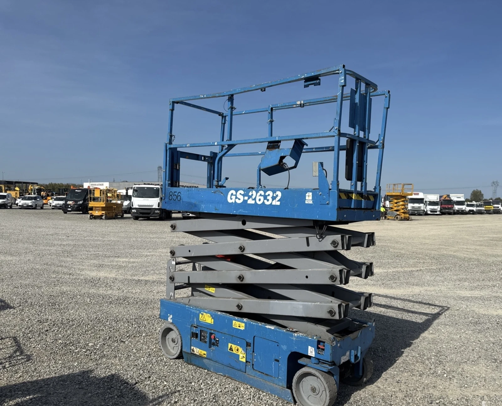 Автовишка Друга марка Ножична вишка GENIE GS2632, снимка 1