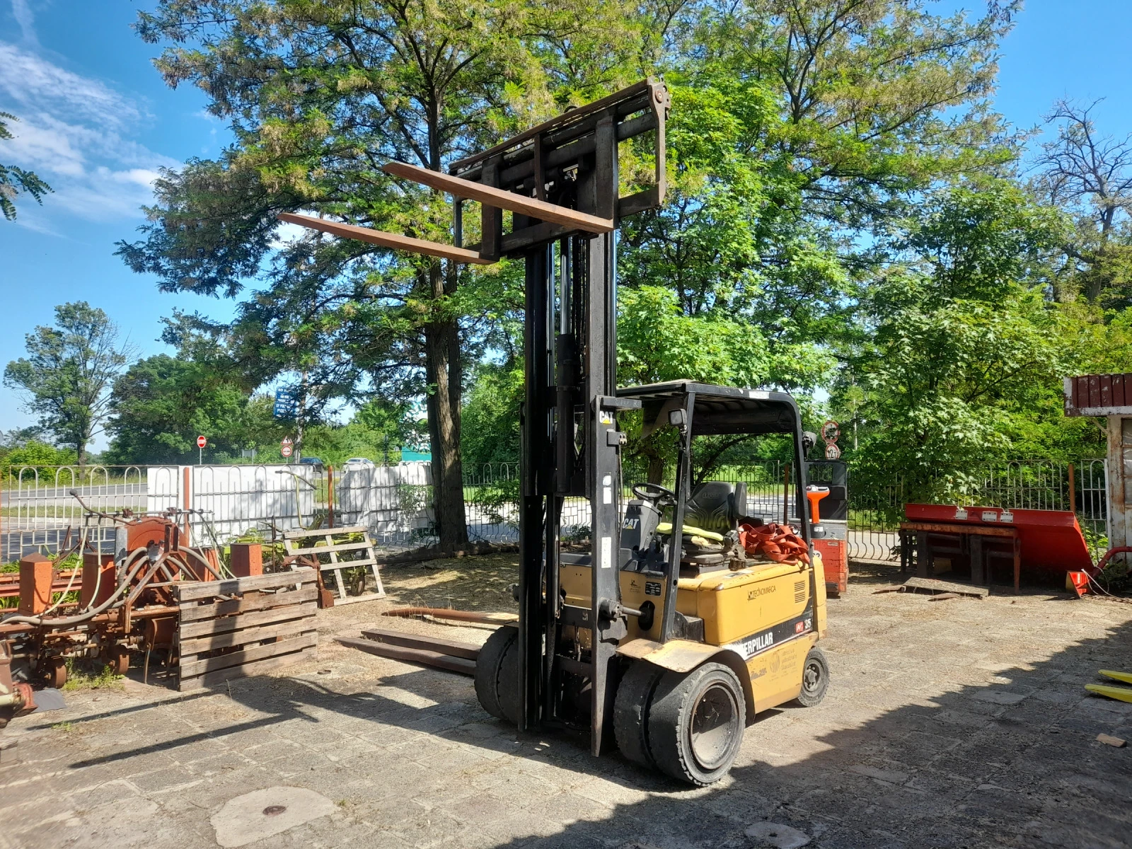  Cat EP35K | Mobile.bg   12