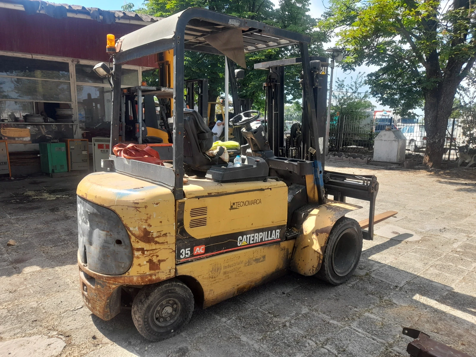  Cat EP35K | Mobile.bg   4