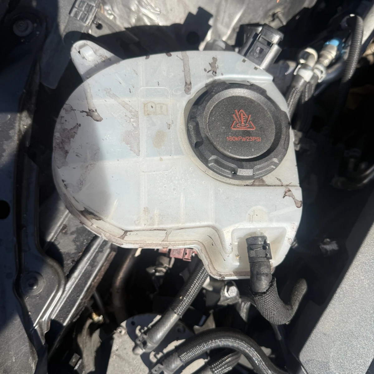 Разширителен съд за антифриз VW Golf 85 20 TDI DTR 2021 5Q0121407T
