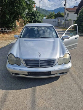 Mercedes-Benz C 220, снимка 1