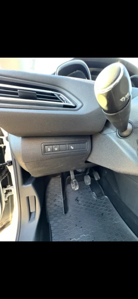 Peugeot 308 1.6 BLUE HDI/ALLURE/, снимка 7