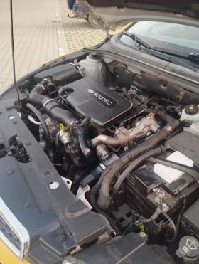 Chevrolet Cruze 1.7, снимка 11