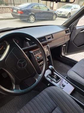 Mercedes-Benz 124 200Е, снимка 5