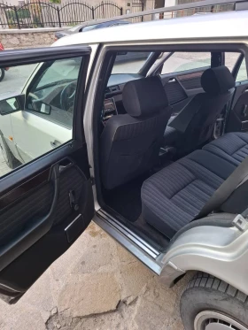 Mercedes-Benz 124 200Е, снимка 13