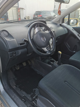 Toyota Yaris 1.3 VVTI, снимка 8