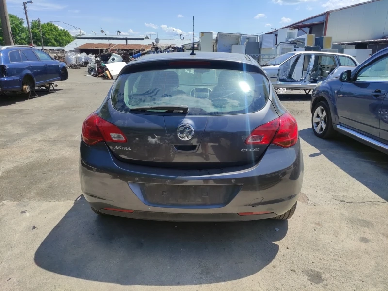 Opel Astra, снимка 6 - Автомобили и джипове - 39858196