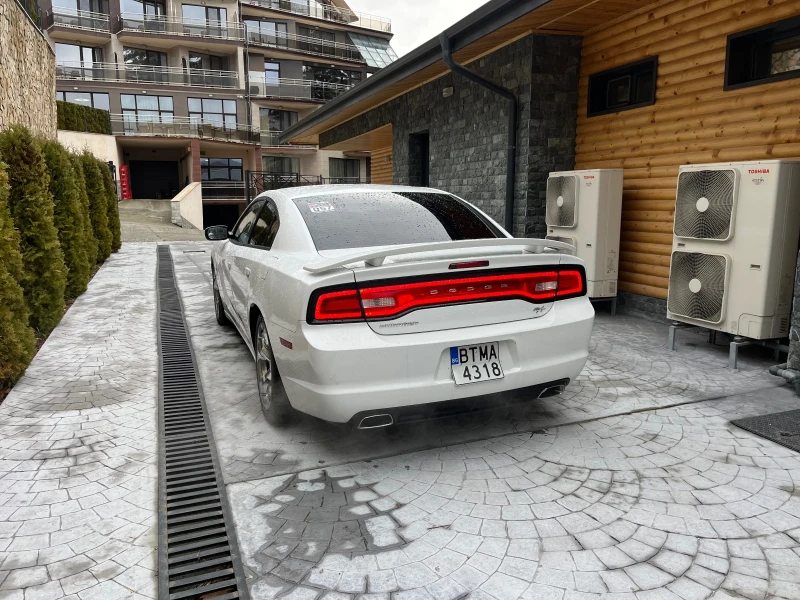 Dodge Charger R/T 5.7, снимка 4 - Автомобили и джипове - 47650935