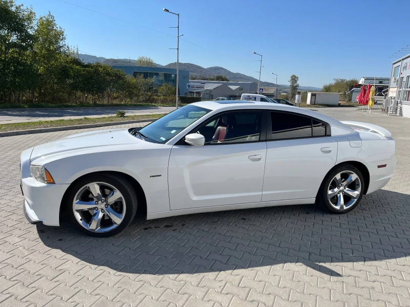 Dodge Charger R/T 5.7, снимка 9 - Автомобили и джипове - 47650935