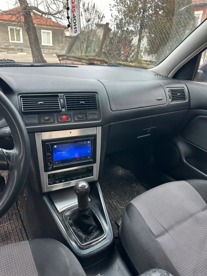 VW Golf 4, снимка 9 - Автомобили и джипове - 48228142