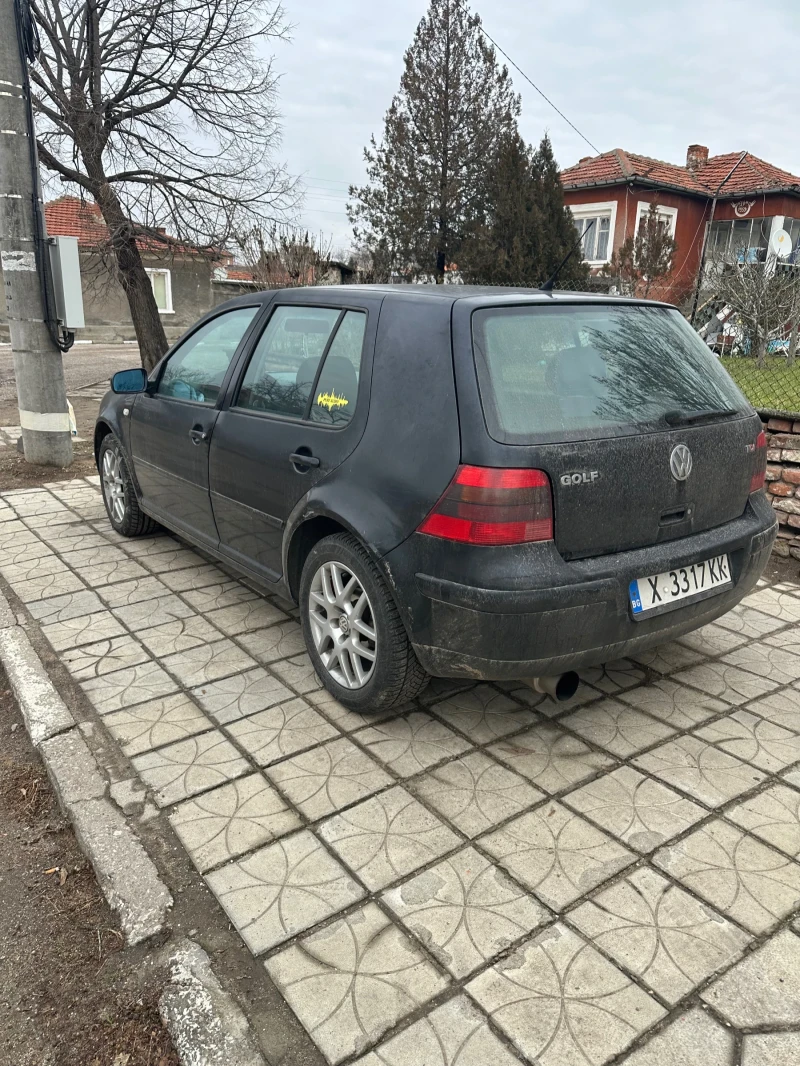 VW Golf 4, снимка 1 - Автомобили и джипове - 48228142