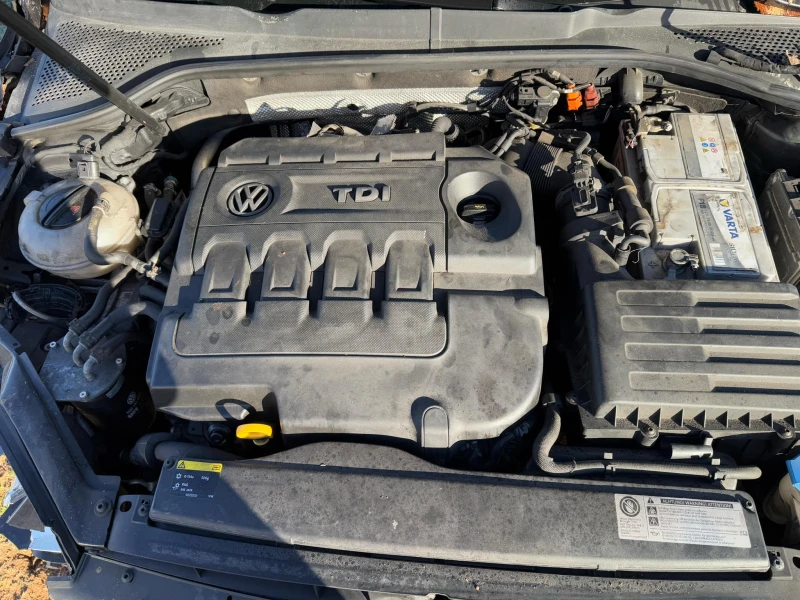 VW Golf 1.6, снимка 5 - Автомобили и джипове - 48401549