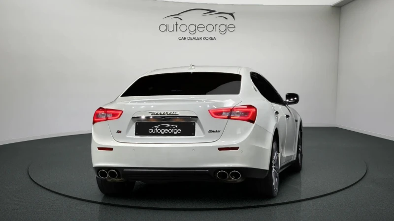 Maserati Ghibli 3.0, снимка 4 - Автомобили и джипове - 52447747