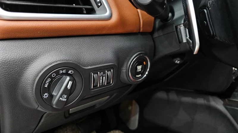 Maserati Ghibli 3.0, снимка 16 - Автомобили и джипове - 52447747