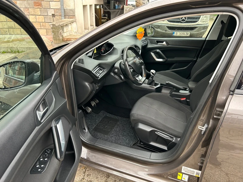 Peugeot 308 1.6HDI NAVI LED, снимка 9 - Автомобили и джипове - 52898178
