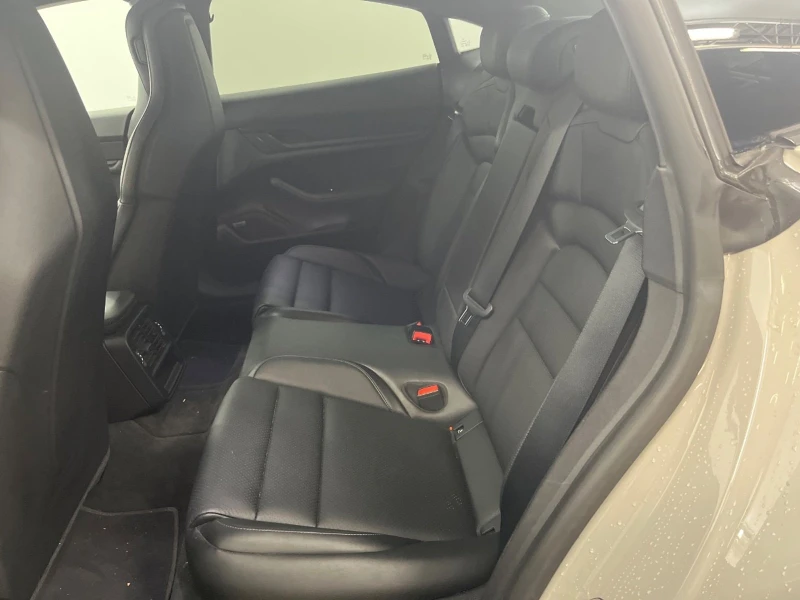 Porsche Taycan 4S PERFORMANCE 93 kWh | AWD | ГАРАНЦИЯ, снимка 8 - Автомобили и джипове - 53186115