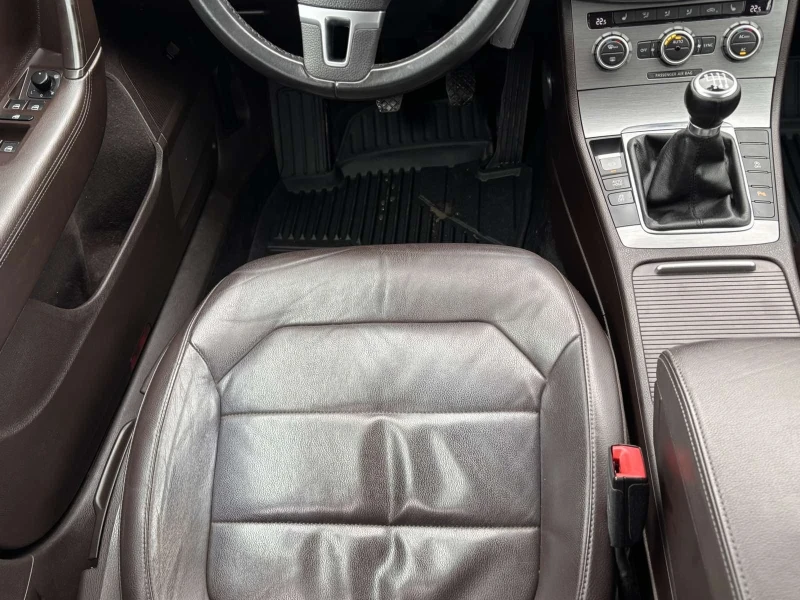 VW Passat 2.0TDI , снимка 5 - Автомобили и джипове - 53215443