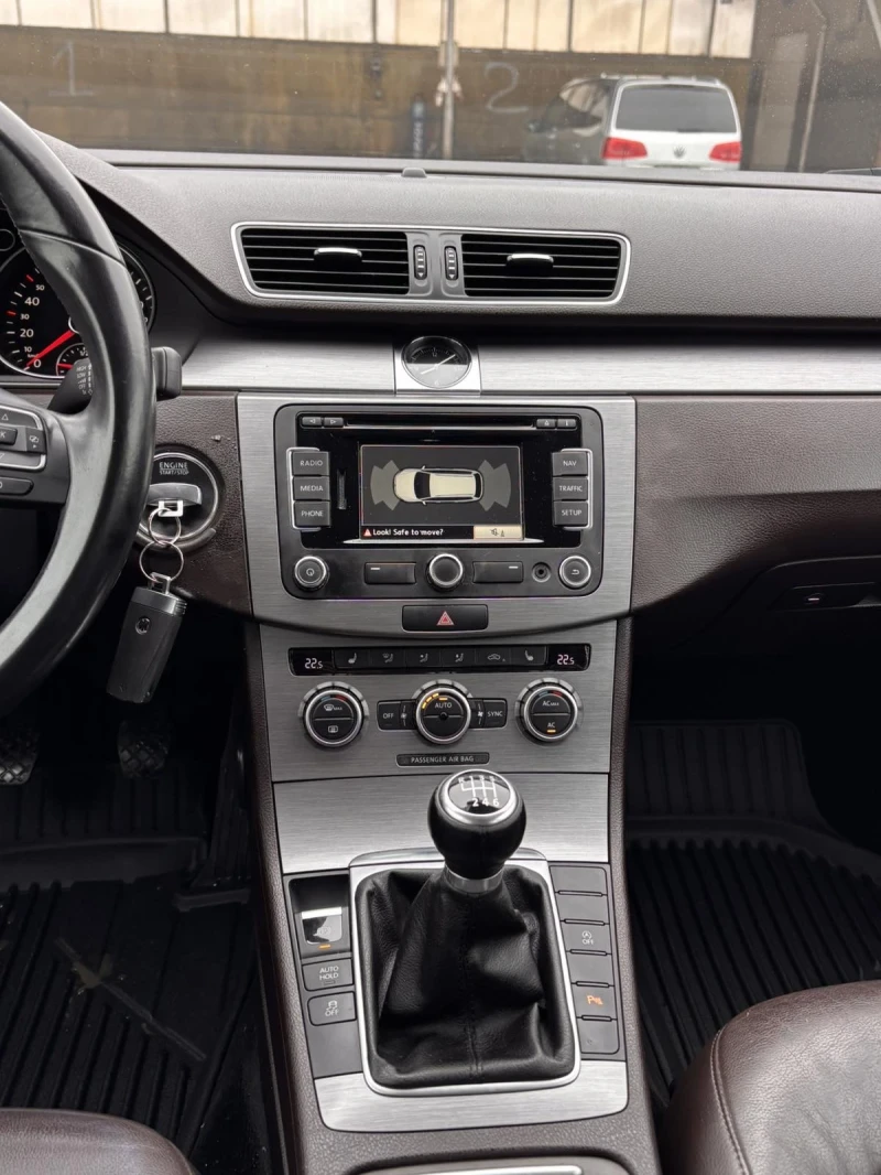 VW Passat 2.0TDI , снимка 11 - Автомобили и джипове - 53215443