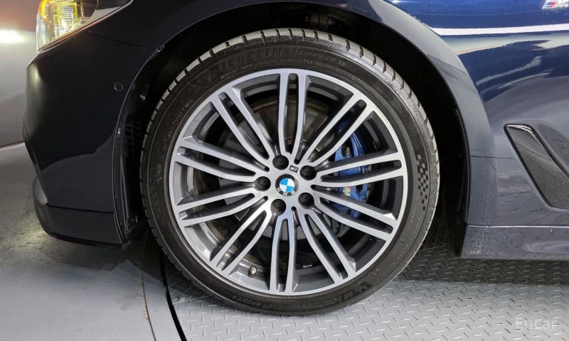 BMW 530, снимка 5 - Автомобили и джипове - 53384312