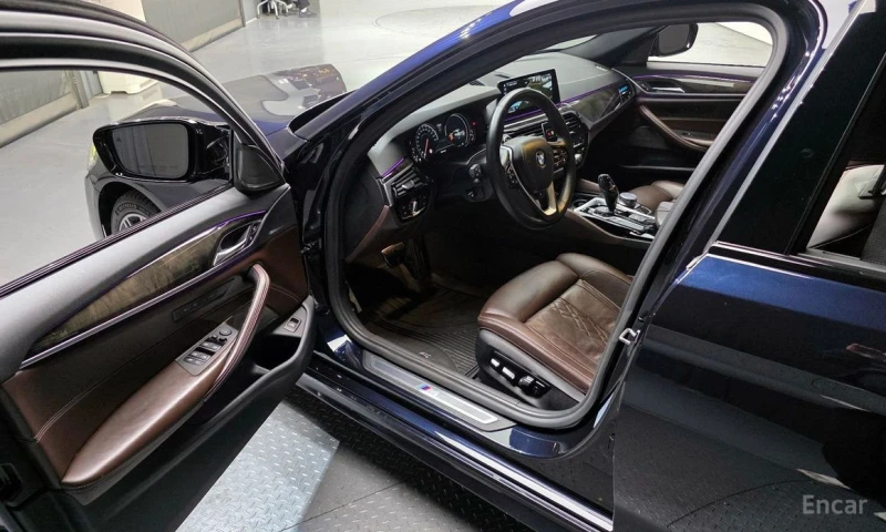 BMW 530, снимка 10 - Автомобили и джипове - 53384312