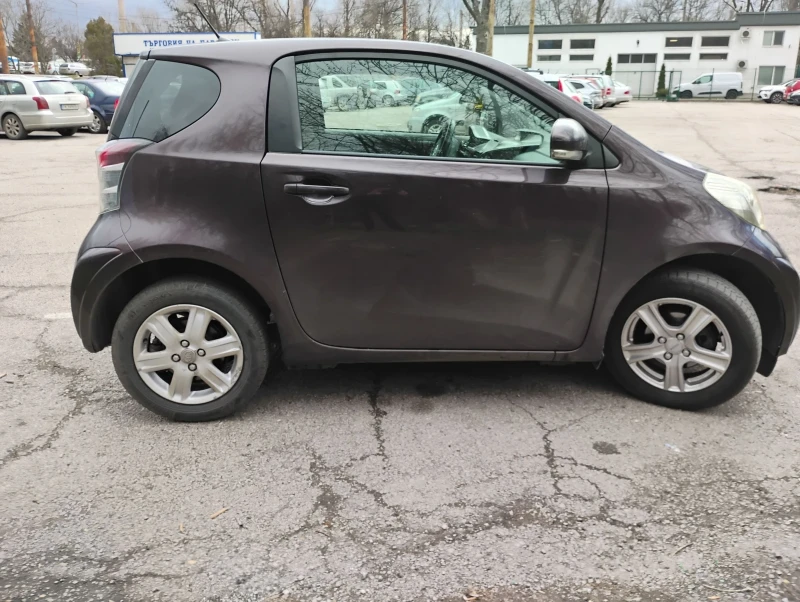 Toyota IQ, снимка 2 - Автомобили и джипове - 53453543