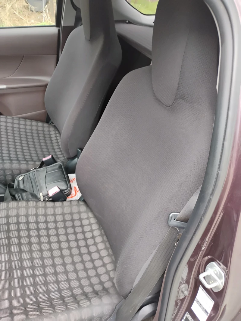 Toyota IQ, снимка 9 - Автомобили и джипове - 53453543