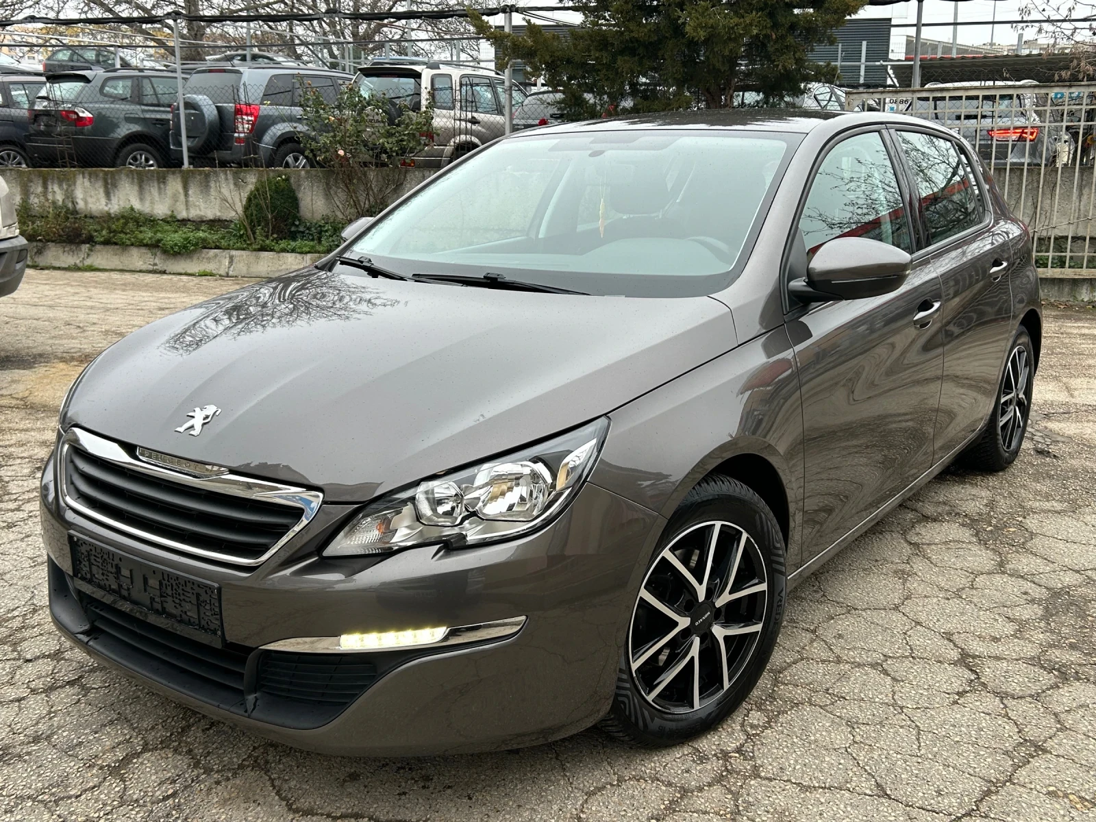 Peugeot 308 1.6HDI NAVI LED, снимка 1