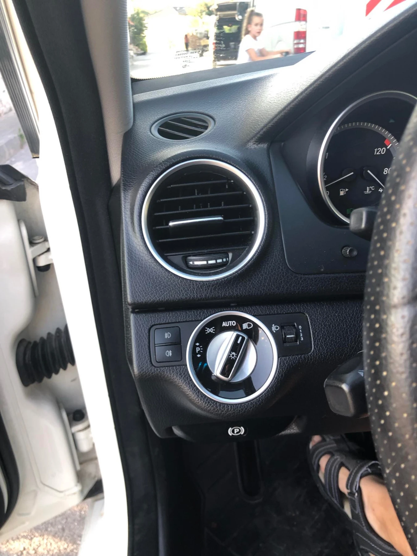 Mercedes-Benz C 200 2.2  136  | Mobile.bg   11