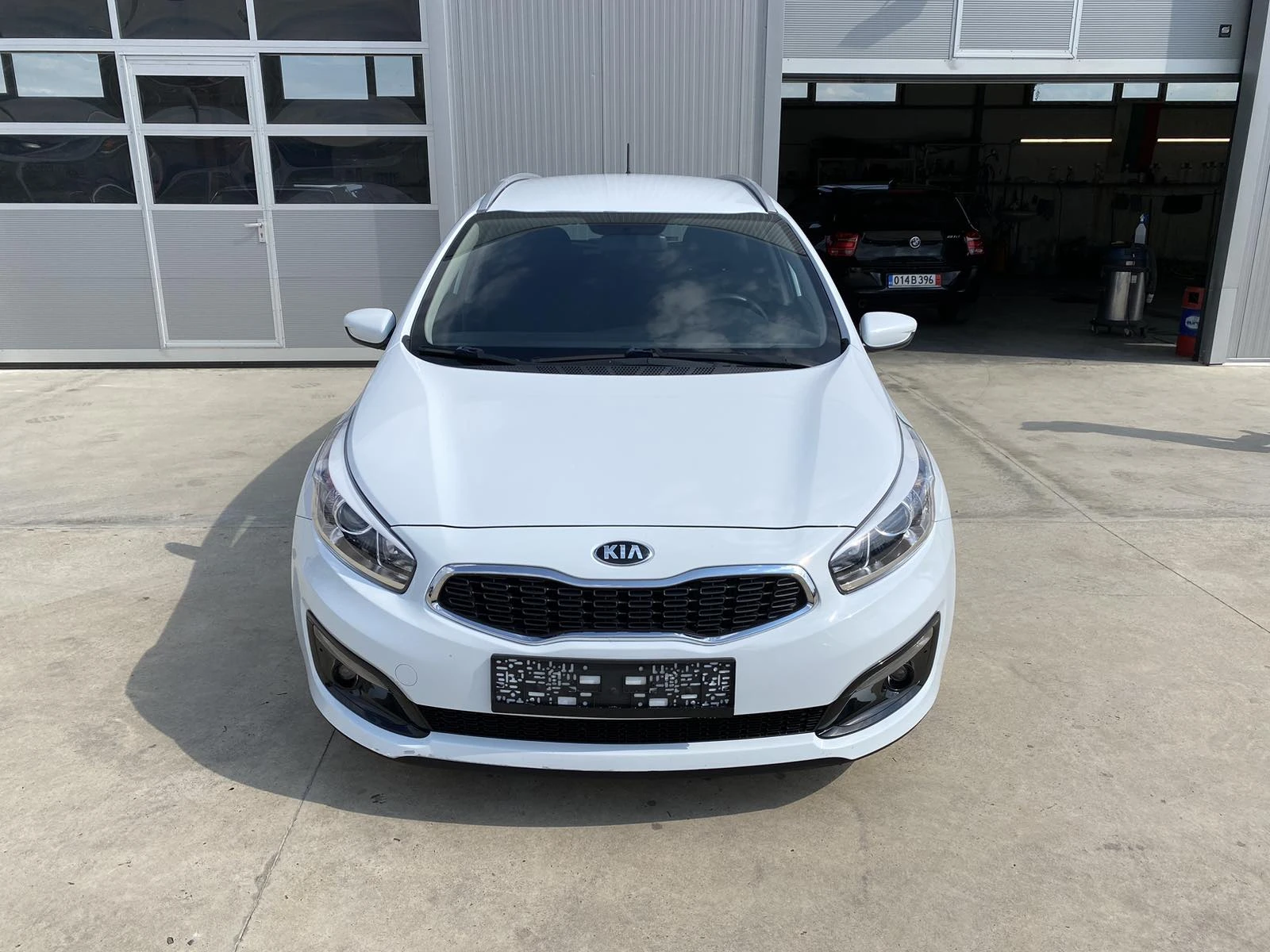 Kia Ceed 1.6 CRDI 110ps 119хл.км. 6 скорости Партроник - изображение 8