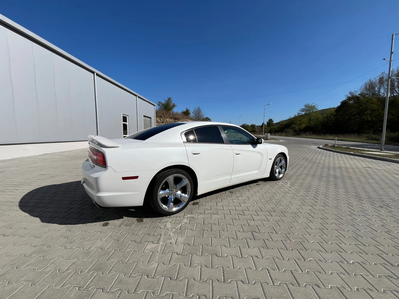 Dodge Charger R/T 5.7 - изображение 5