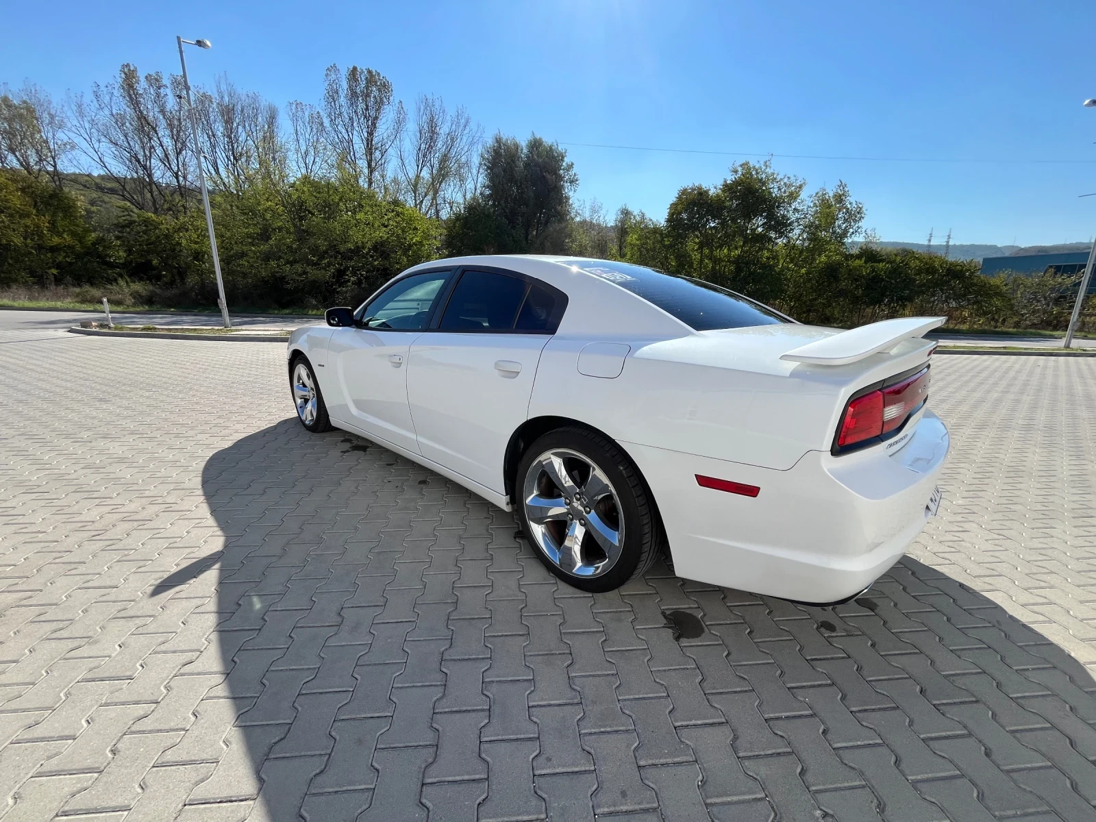 Dodge Charger R/T 5.7 - изображение 7