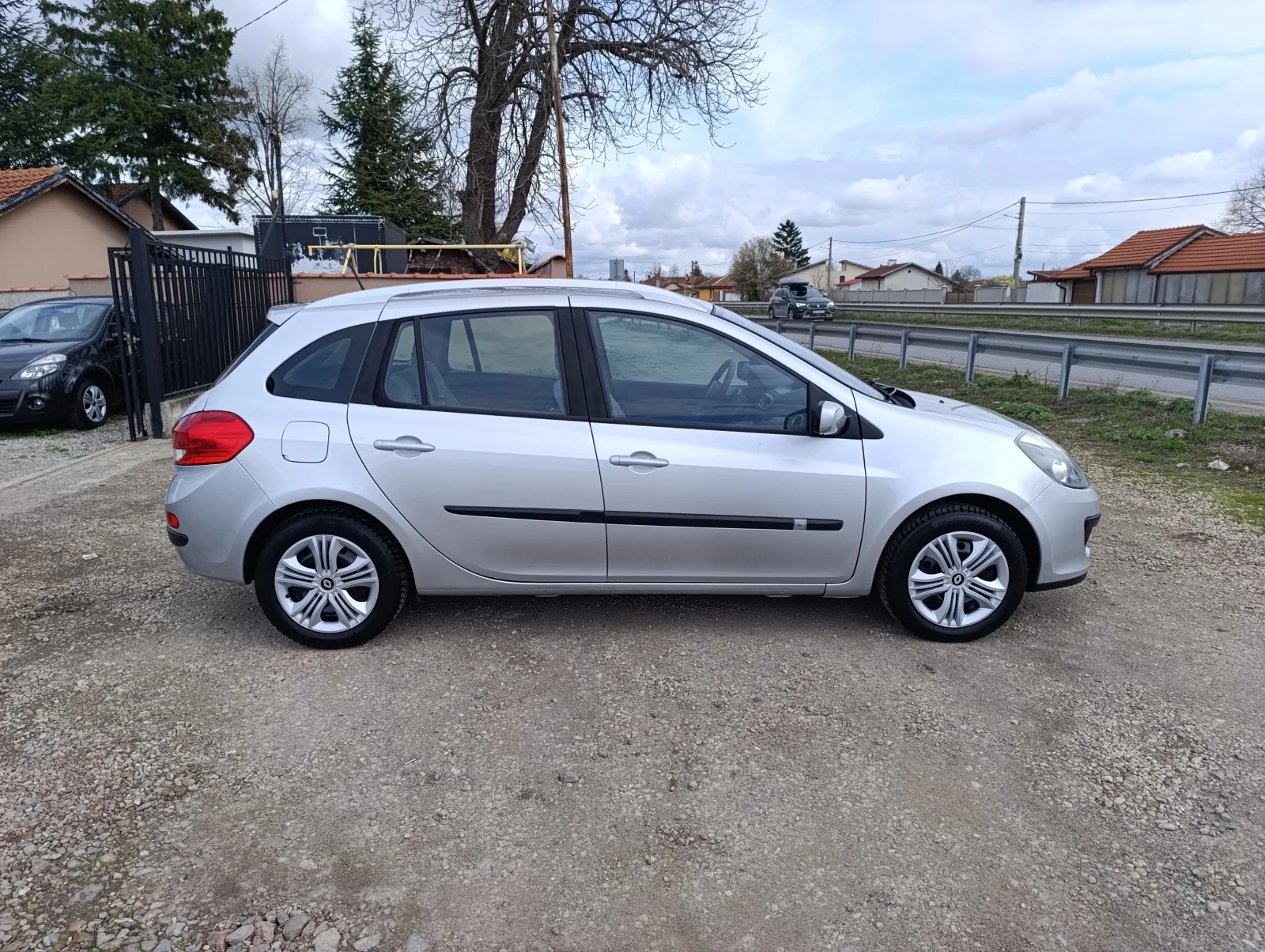 Renault Clio 1.2i-75 кс.Бензин - изображение 8