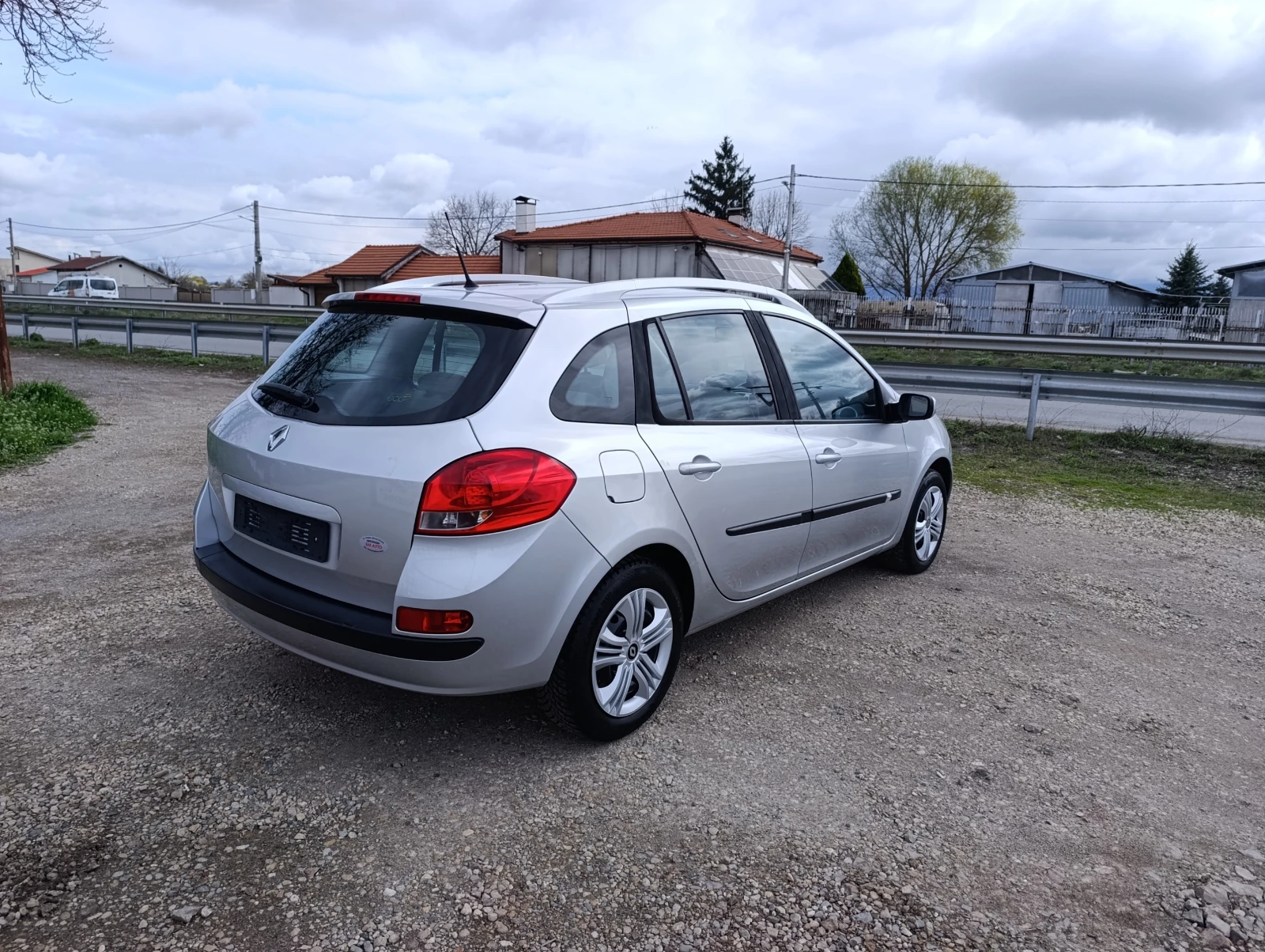 Renault Clio 1.2i-75 кс.Бензин - изображение 7