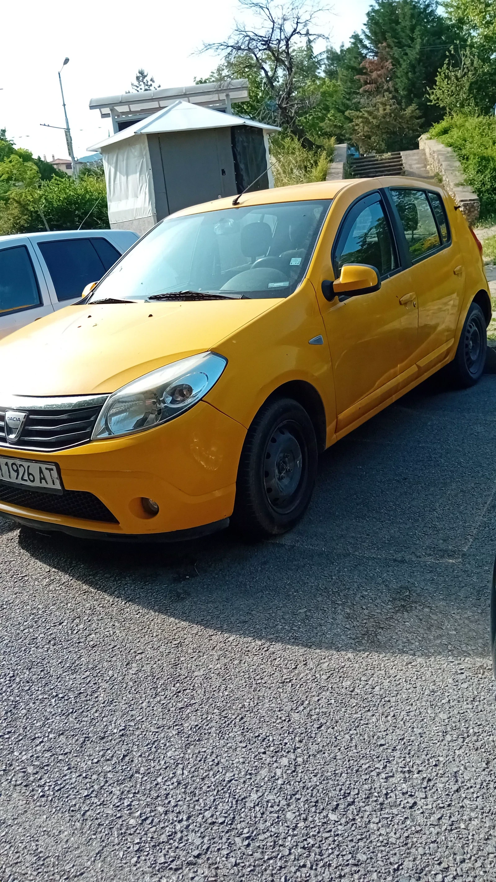 Dacia Sandero  - изображение 2