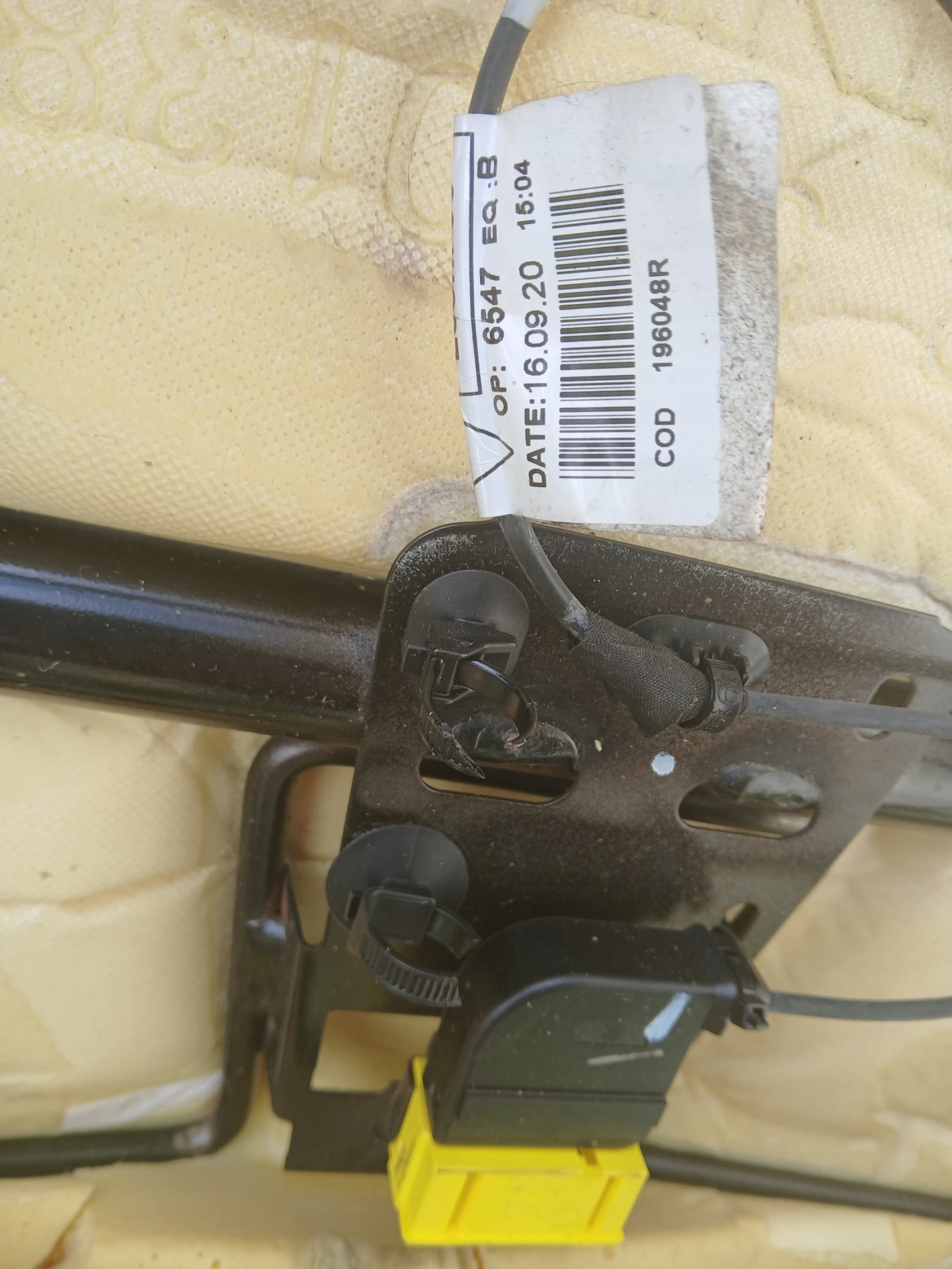 Dacia Dokker лява седалка, снимка 8 - Автомобили и джипове - 52346010