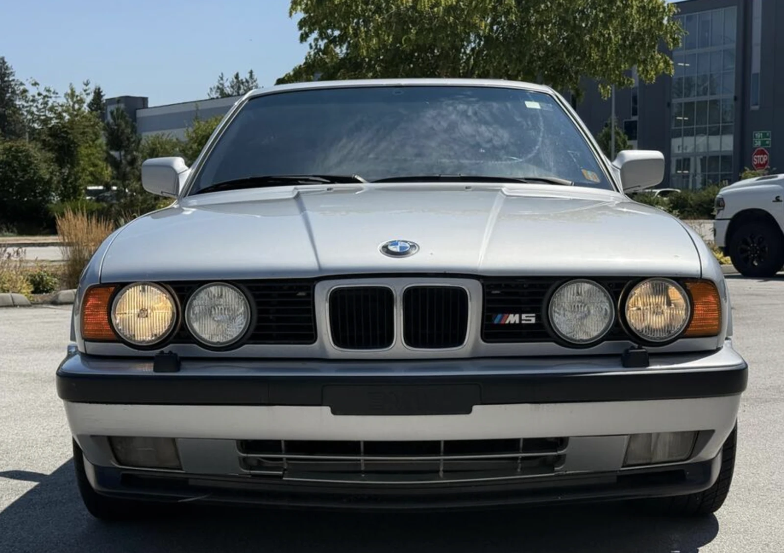 BMW M5 E34* OРИГИНАЛЕН ВИД - изображение 2