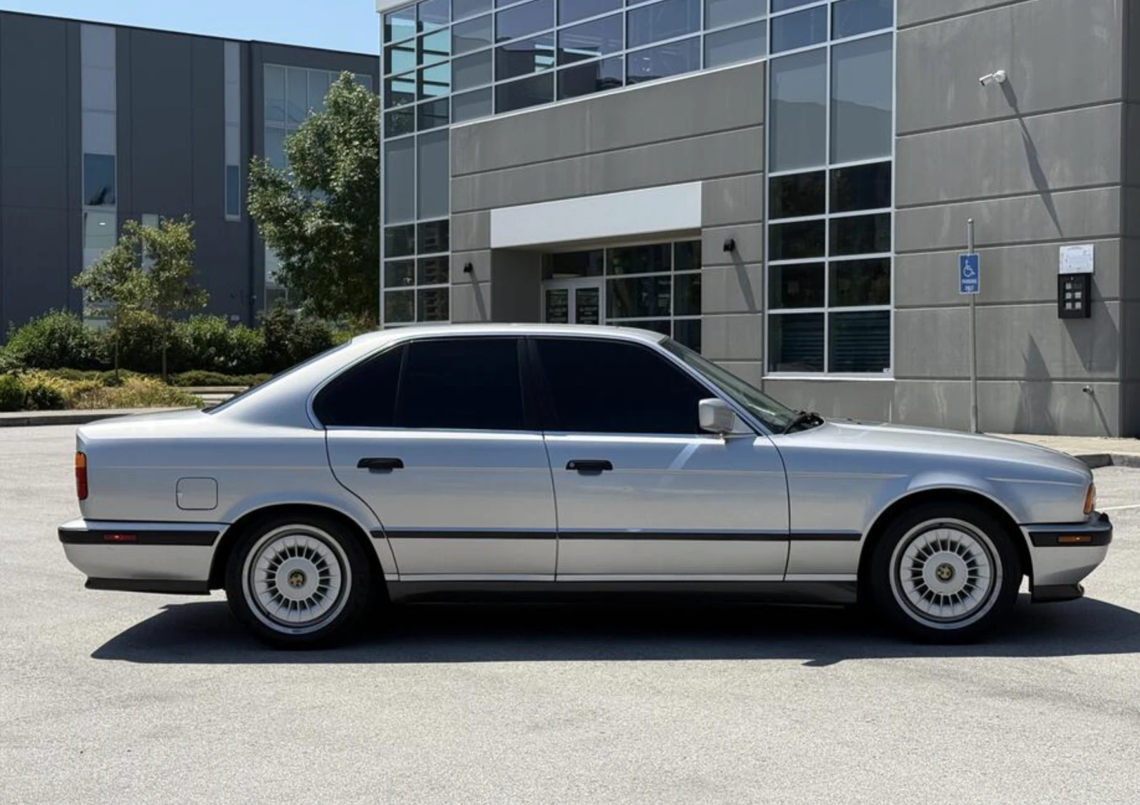 BMW M5 E34* OРИГИНАЛЕН ВИД - изображение 5