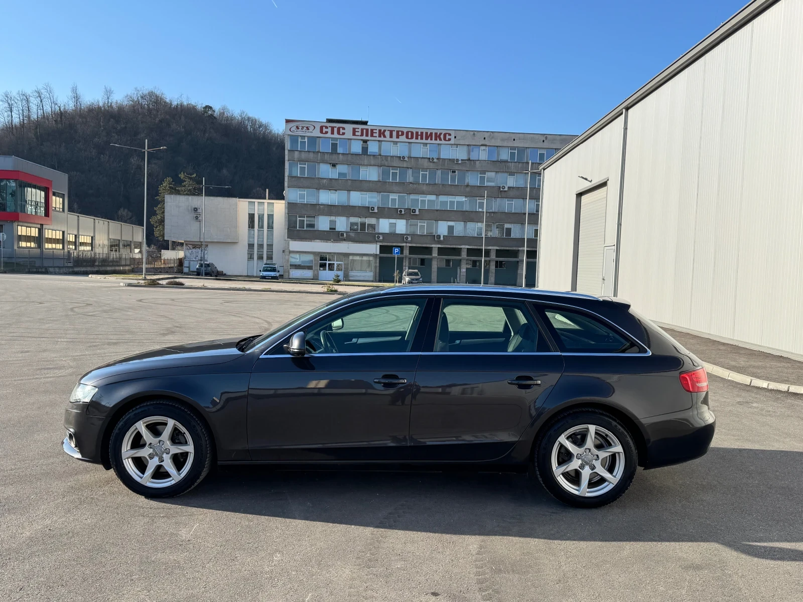 Audi A4 2.0TDI 170k.c. * Bi Xenon * LED * �������� ������ | Mobile.bg � ����������� 2