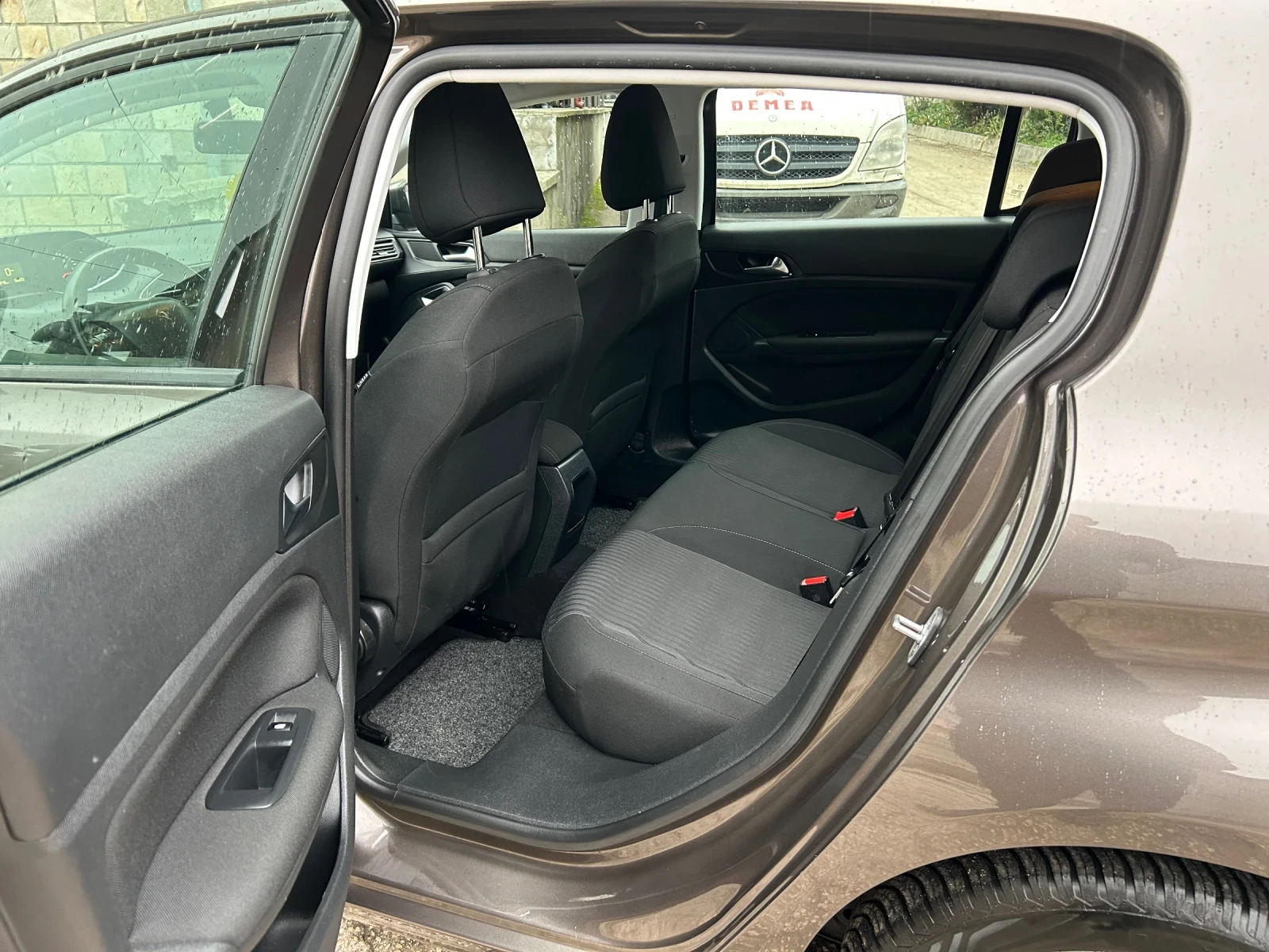 Peugeot 308 1.6HDI NAVI LED | Mobile.bg � ����������� 12