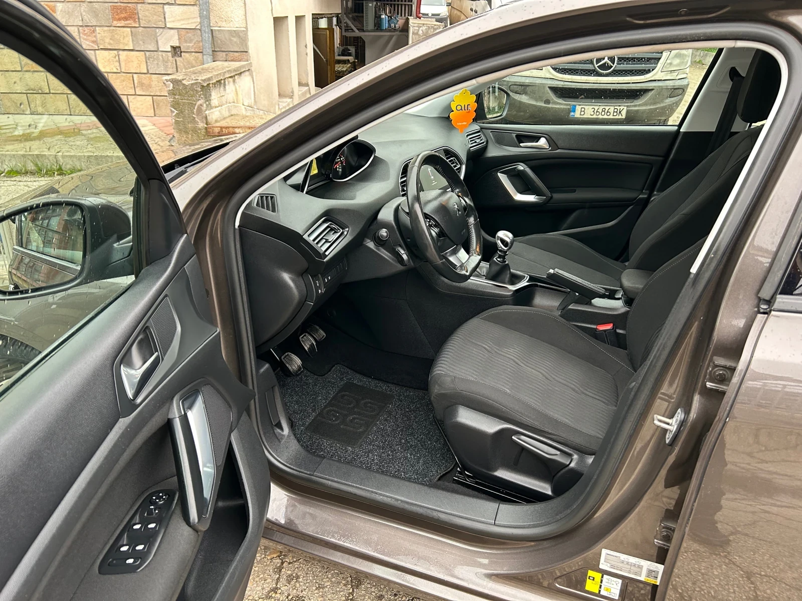 Peugeot 308 1.6HDI NAVI LED - изображение 9