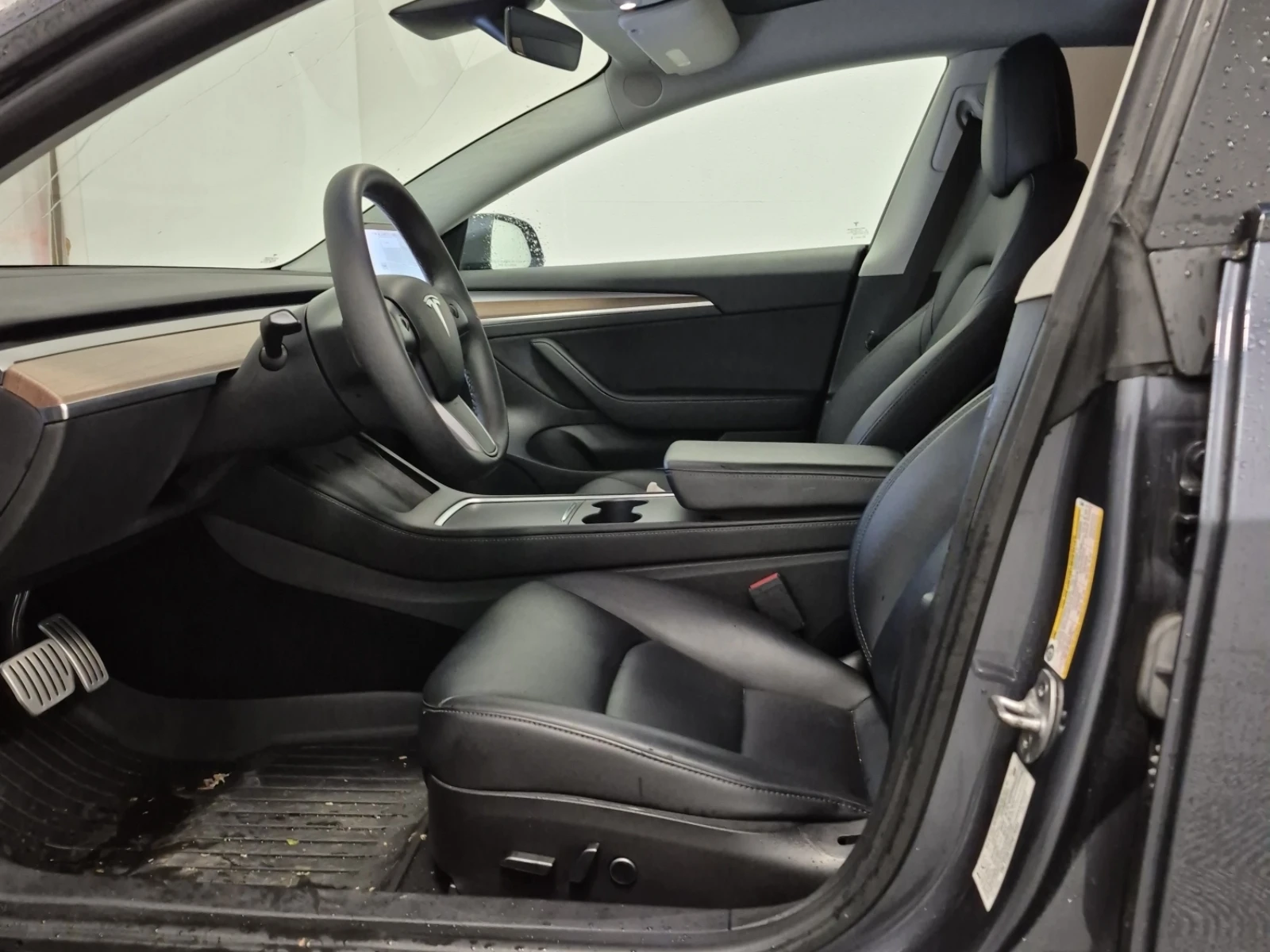 Tesla Model 3 Performance * CARFAX * ОПЦИЯ ЗА ФИНАНСИРАНЕ *  - изображение 9