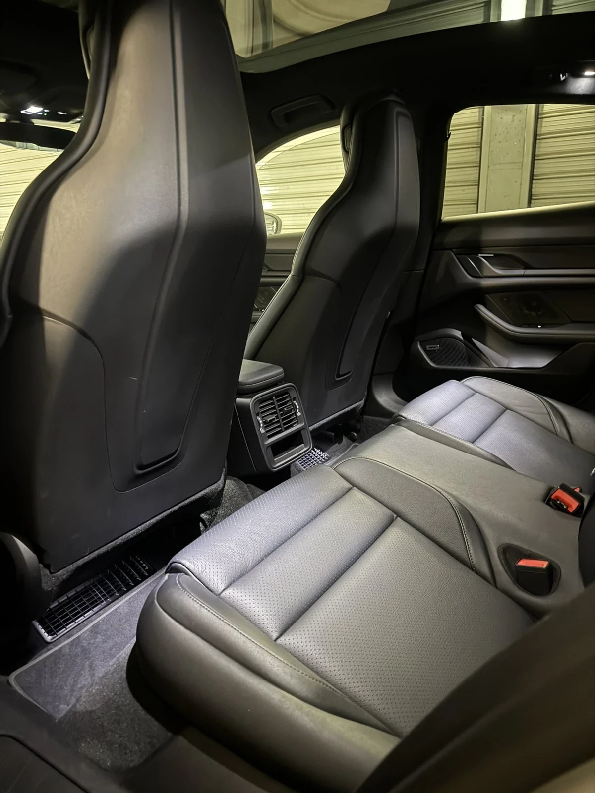 Porsche Taycan 4S PERFORMANCE 93 kWh | �������� �� 2029�! | Mobile.bg � ����������� 12