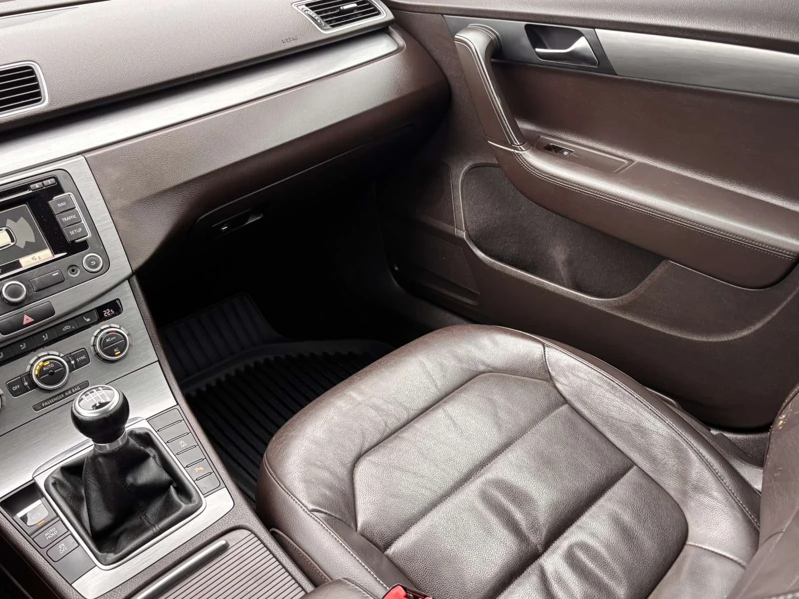 VW Passat 2.0TDI  - изображение 9