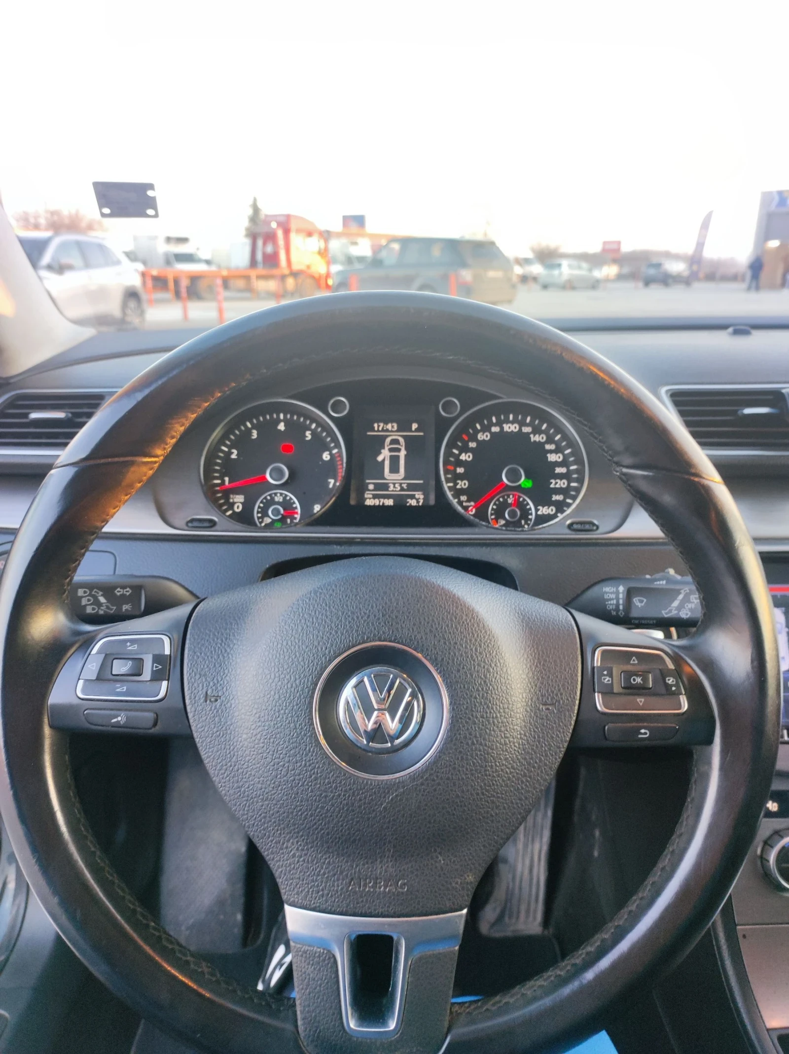 VW Passat 1.4 TSI оригинален метан, снимка 13 - Автомобили и джипове - 53904067
