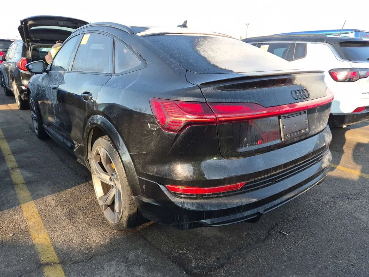 Audi E-Tron S| HUD| 360| PANO| 2 КЛЮЧА| , снимка 4 - Автомобили и джипове - 54084861