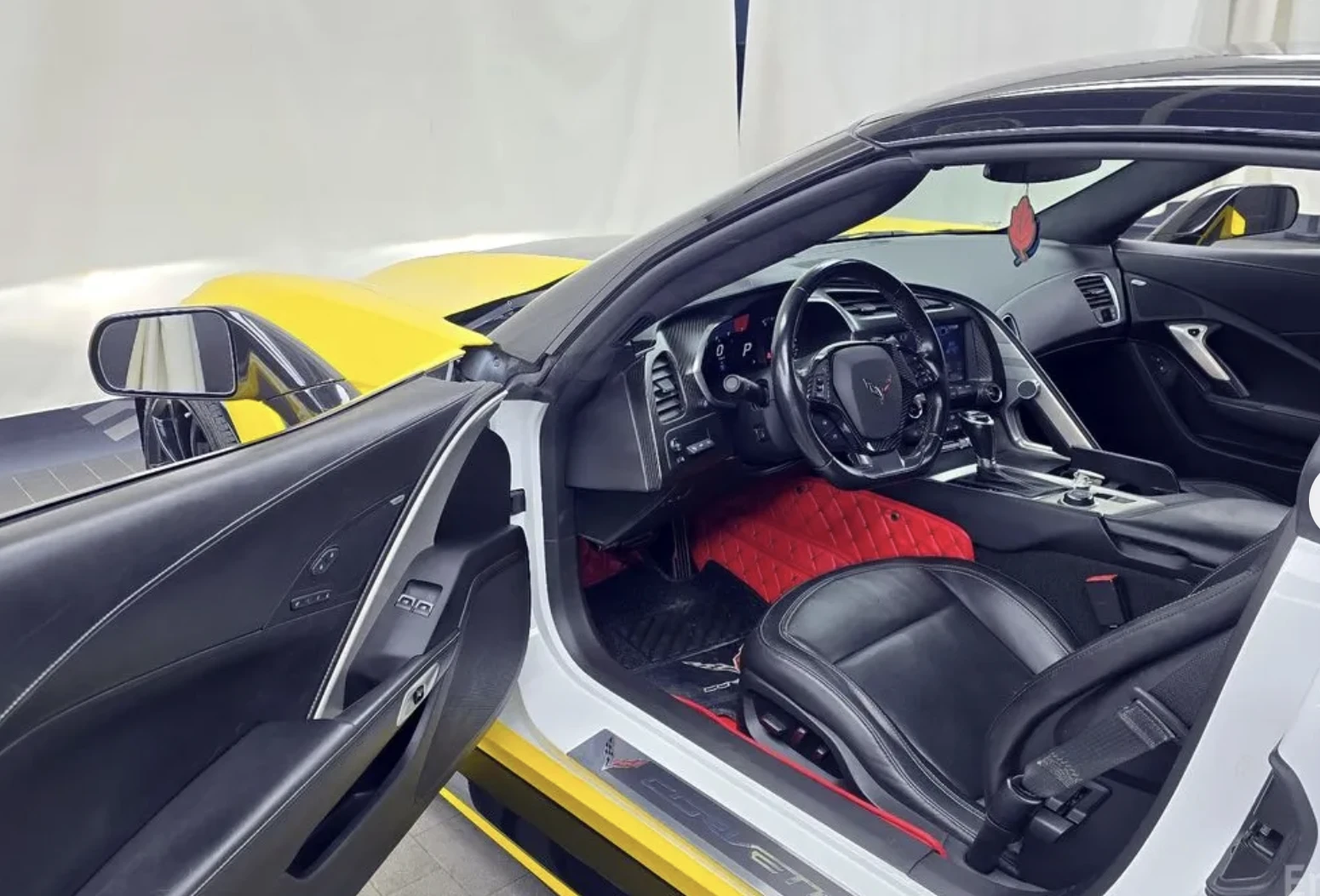 Chevrolet Corvette COUPE* КОЖА* ПОДГРЕВ* НАВИ* ОБДУХВАНЕ* CAMERA, снимка 10 - Автомобили и джипове - 54129339